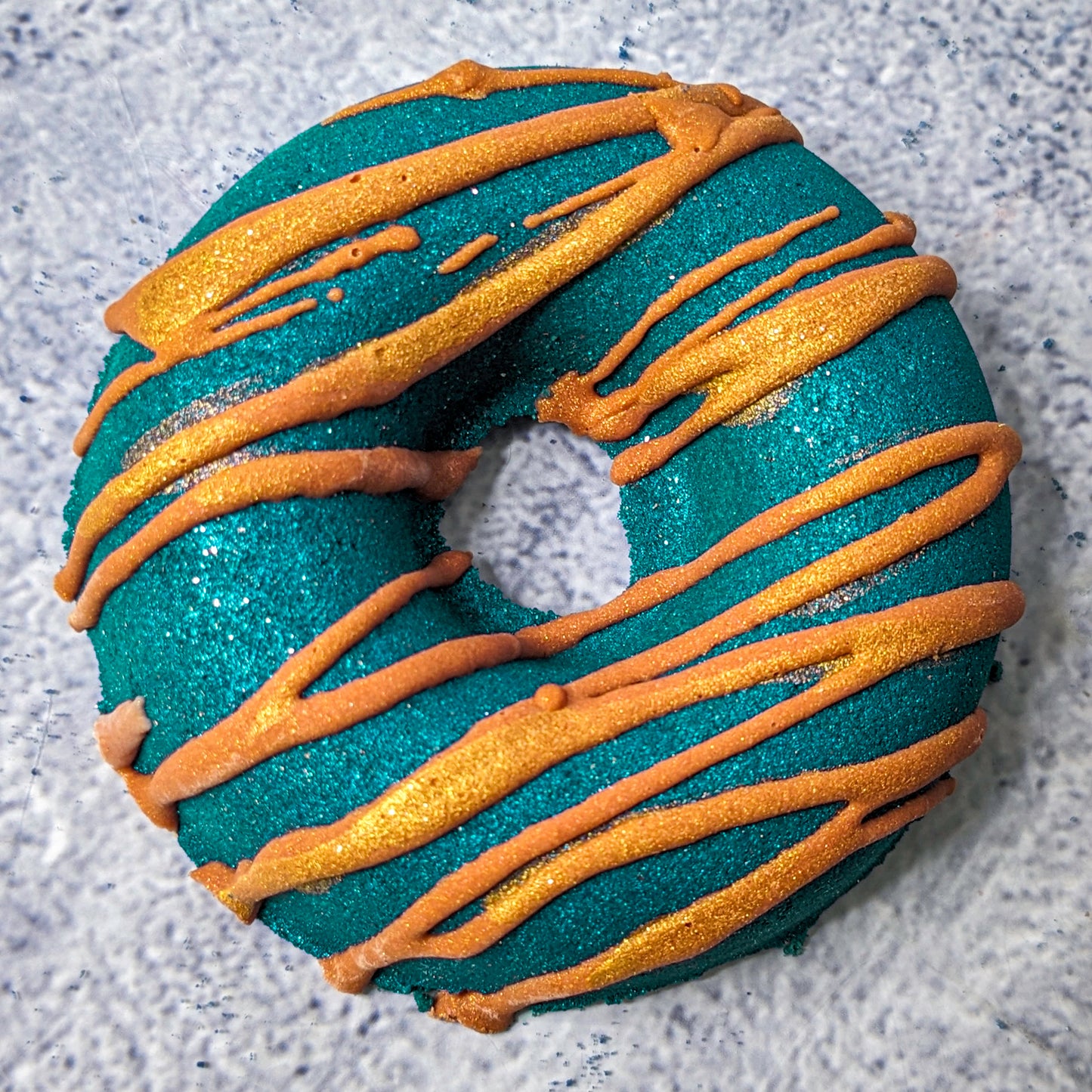 Fresh Aloe & Honey- Donut Bath Bomb