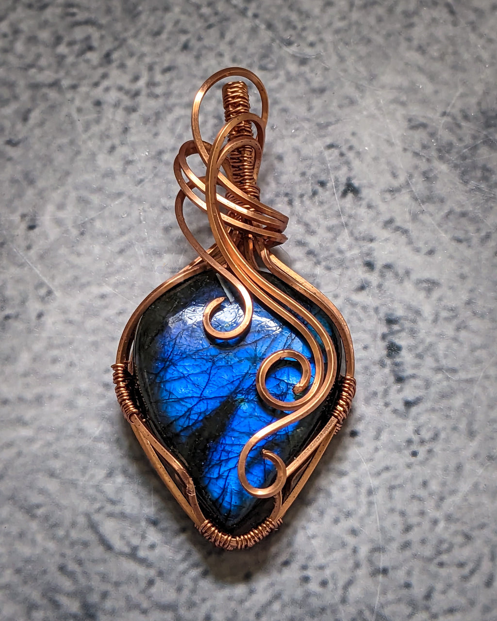 Kaida Blue Labradorite Copper Pendant